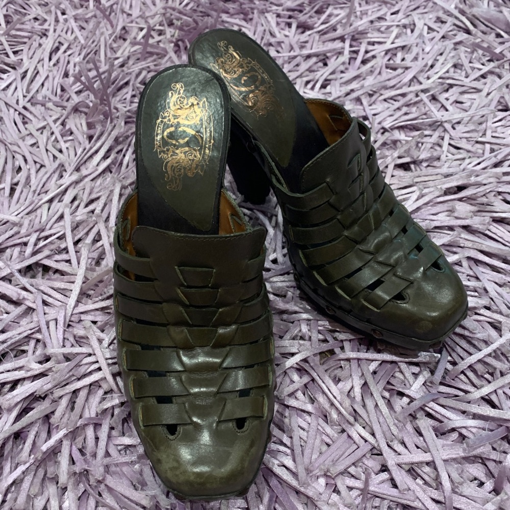 Weaved Leather Mules
